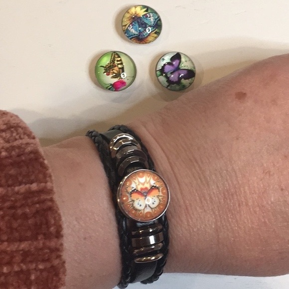 Black Leather Snap Bracelet - Picture 6 of 8